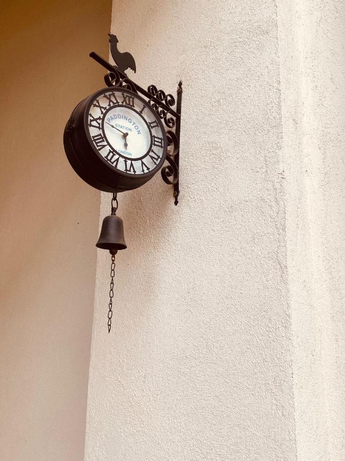 Han Dunarea Calarasi  Bagian luar foto